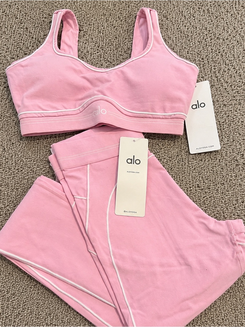 ALO Yoga Pink Seam-Trim Sports Bra and Legging Set